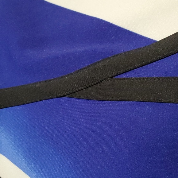 Beautiful Worthington abstract midi pencil skirt with exposed back zipper EUC - Picture 6 of 6